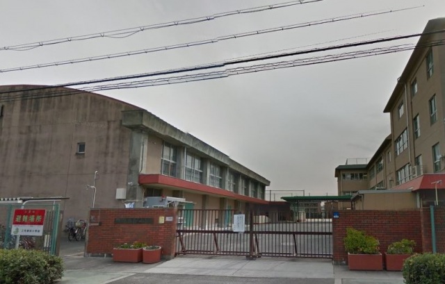 小学校　摂津市立三宅柳田小学校（小学校）まで763m