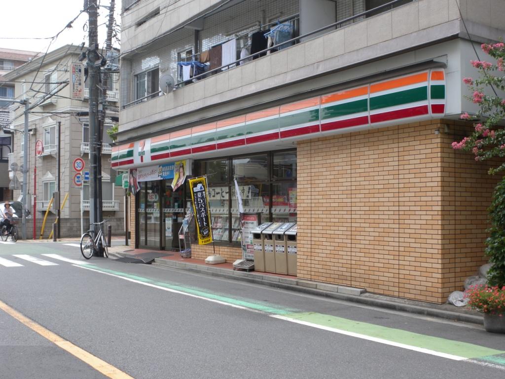 コンビニ　セブンイレブン（コンビニ）まで150m