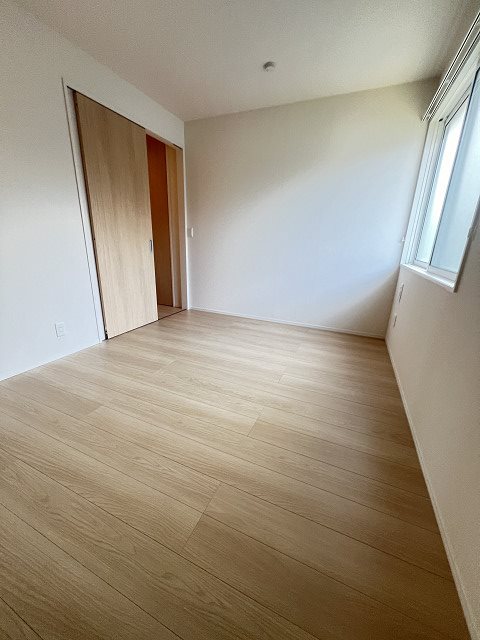 その他部屋・スペース　使い勝手のいい寝室です