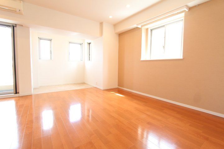居室・リビング　※同タイプの別のお部屋です。