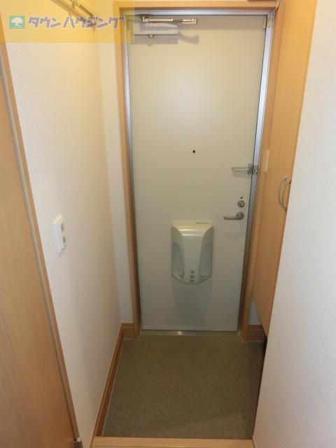 玄関　シューズボックス完備