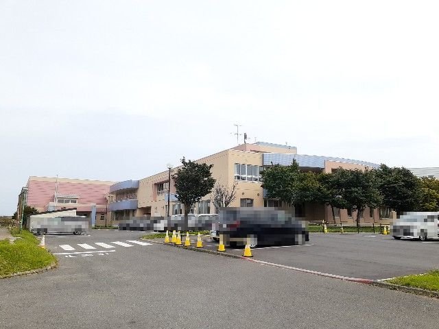 その他　八丁平小学校まで2000m