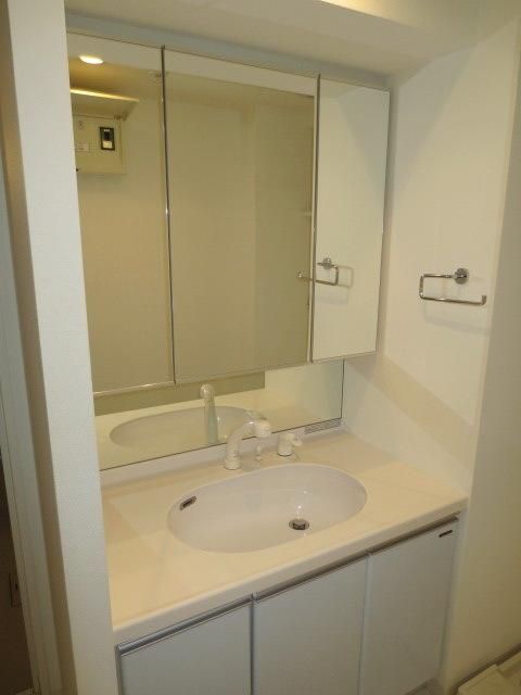 洗面設備　※他部屋参考写真※