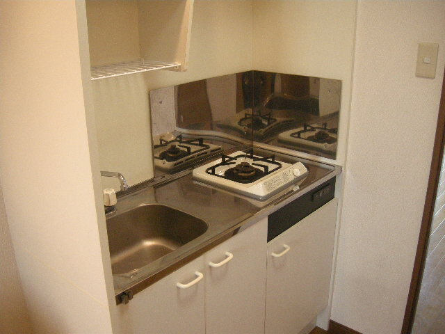 キッチン　※別部屋の参考写真です。現状優先となります。
