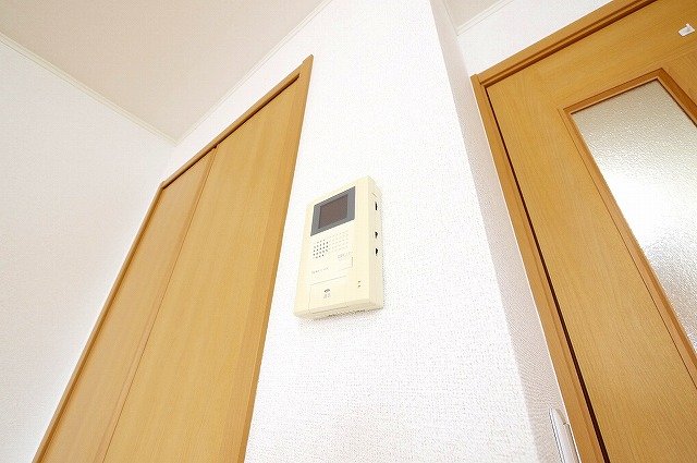 セキュリティ　モニター付きインターホンです