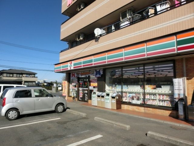 コンビニ　セブンイレブン（コンビニ）まで496m