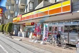 コンビニ　デイリーヤマザキ浦安舞浜店（コンビニ）まで270m