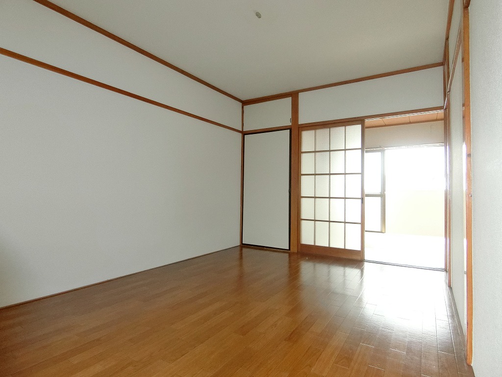 その他部屋・スペース　洋間６帖　綺麗な室内。