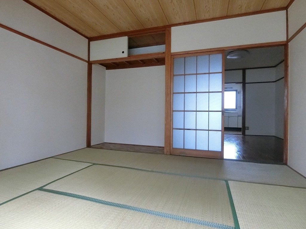 その他設備　和室は板の間付き