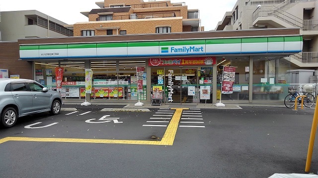 コンビニ　ファミマ　さいたま鈴谷4丁目店（コンビニ）まで500m