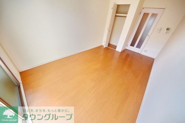 居室・リビング　明るいお部屋です