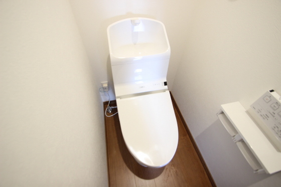 トイレ　※別部屋の写真です