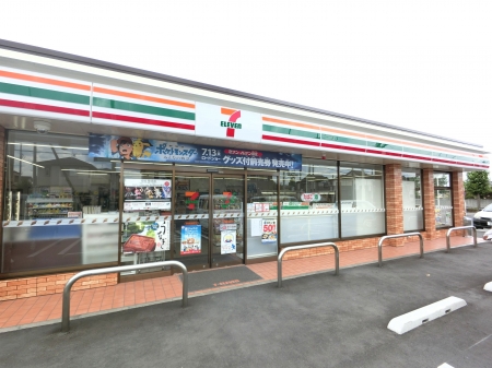 コンビニ　セブンイレブンKOYO伊勢崎市民病院店（コンビニ）まで419m