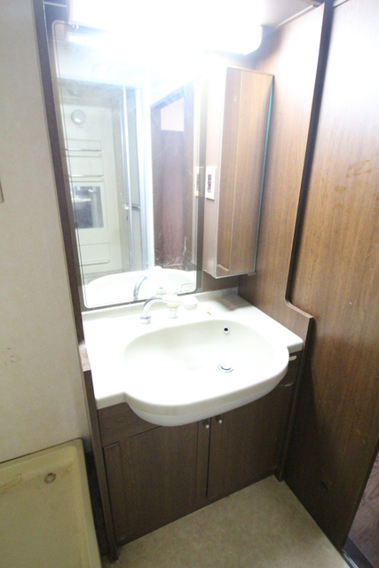 洗面設備　別室の参考写真です。※現況優先