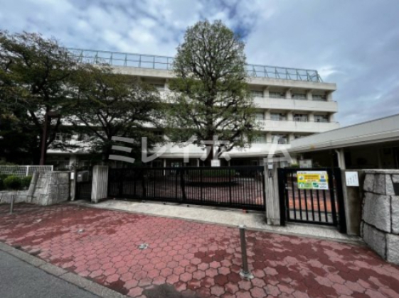 小学校　大田区立南六郷小学校（小学校）まで549m