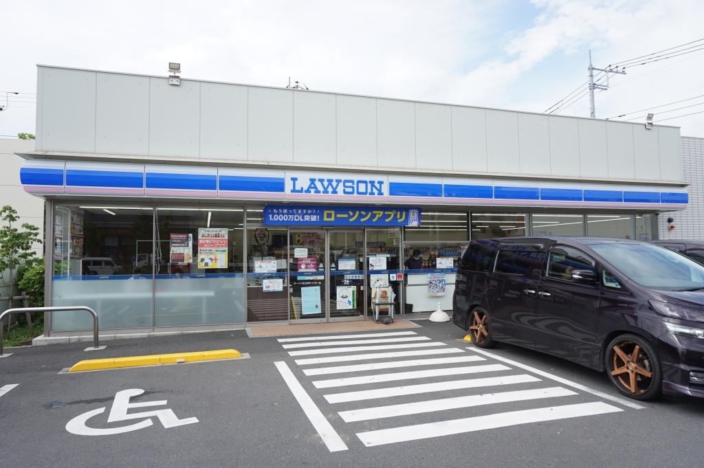 コンビニ　ローソン 足立加平インター店（コンビニ）まで519m