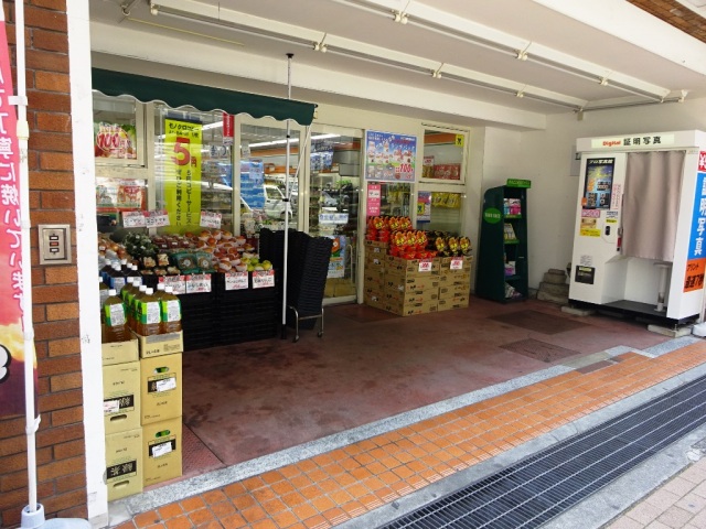 コンビニ　ローソンストア100吹田広芝町店（コンビニ）まで257m