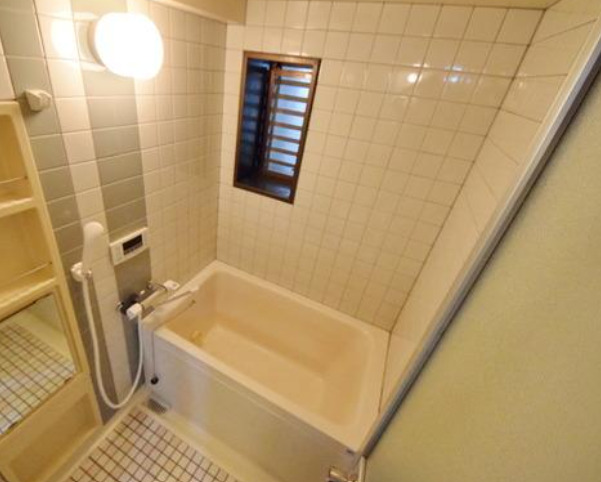 バス・シャワールーム　別部屋の画像を使用しております。