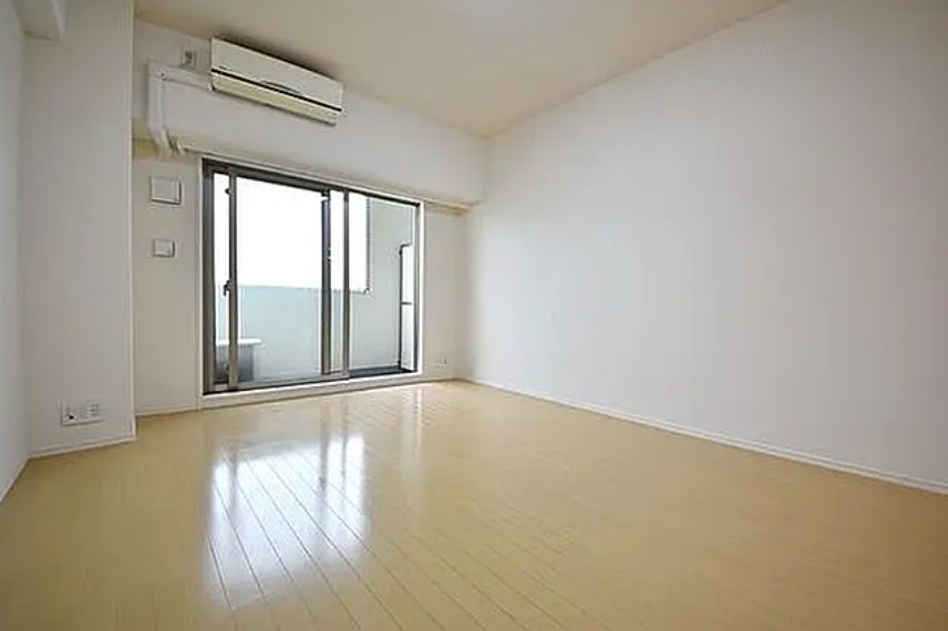 居室・リビング　写真は同タイプ住居です。