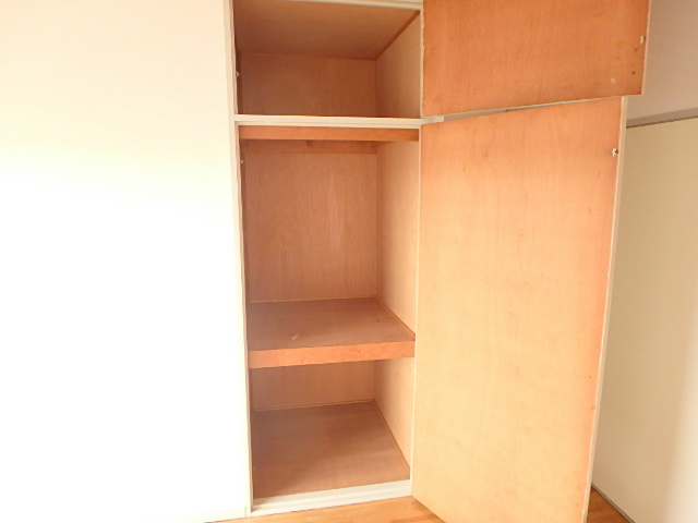 収納　収納。別部屋参考写真。