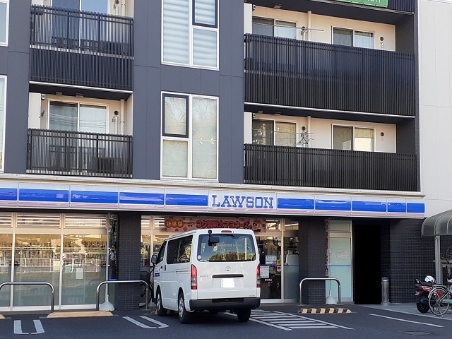 コンビニ　ローソン宮前野川店（コンビニ）まで300m