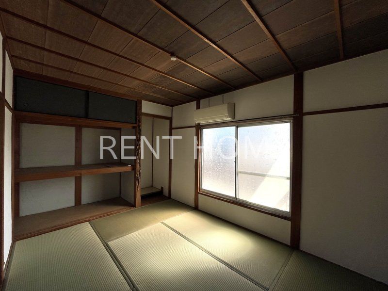 島泉4丁目戸建ての居間写真