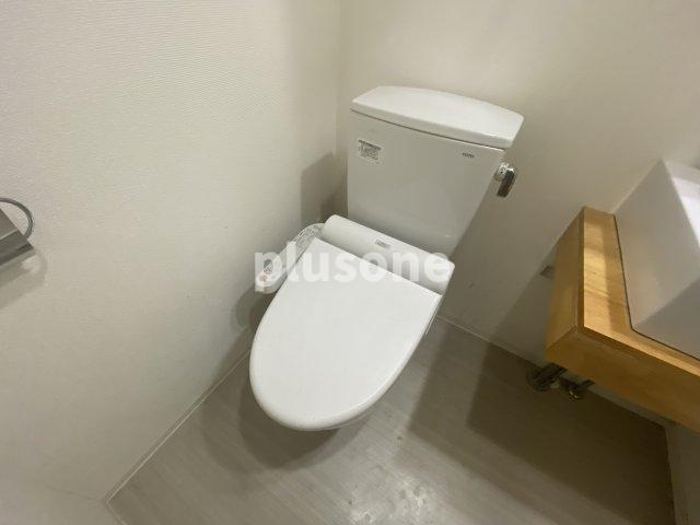アドバンス心斎橋ラシュレのトイレ写真