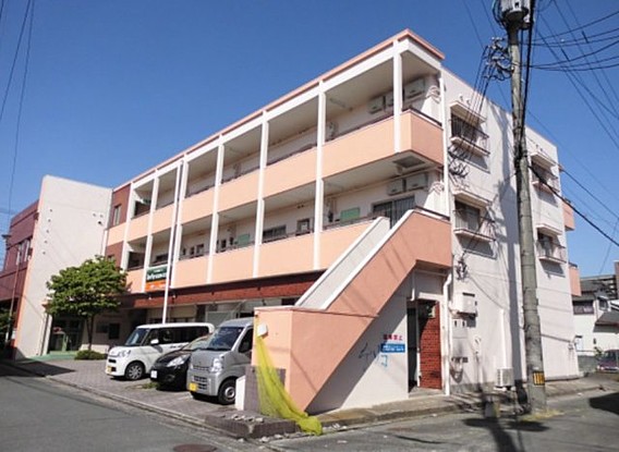 建物外観　落ち着いた外観です
