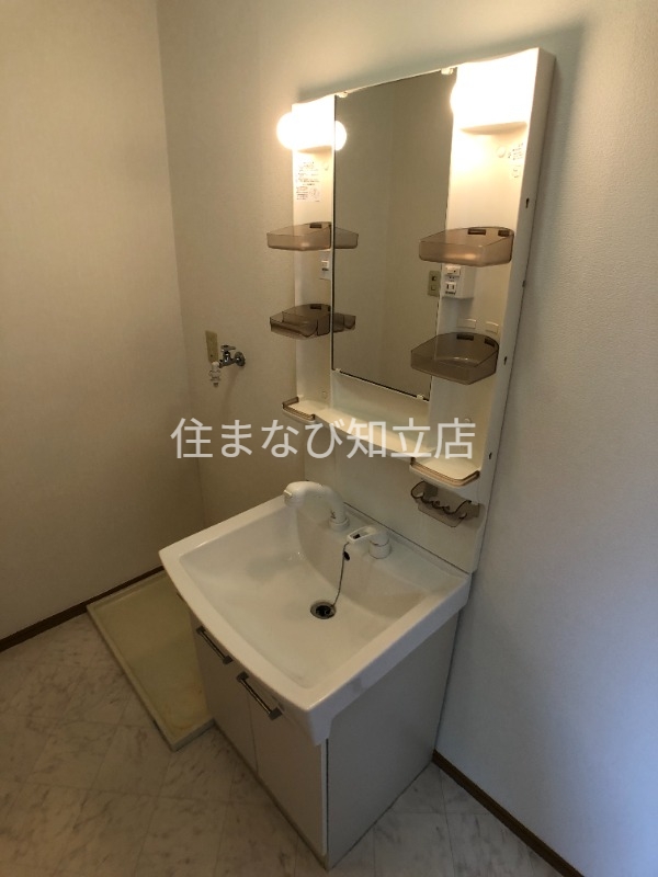 洗面設備　同型別部屋写真