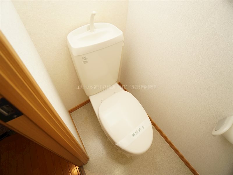 ＪＲ東海道本線 近江八幡駅 徒歩10分 3階建 築21年のトイレ写真