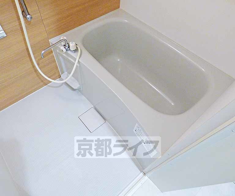 バス・シャワールーム　十分な広さがあります。