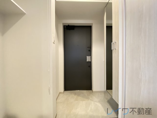 スプランディッド難波IIIの玄関写真