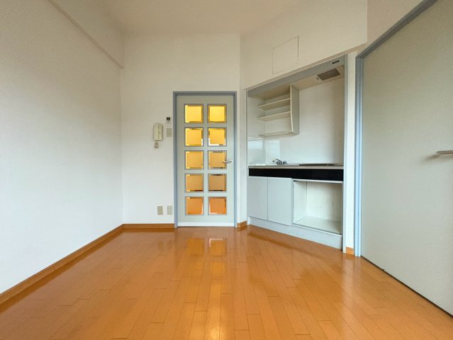 OSビルの居間写真