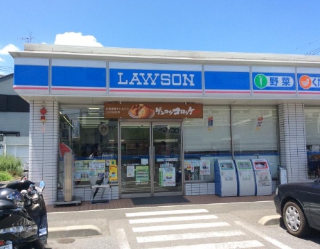 コンビニ　ローソン松戸栄町一丁目店（コンビニ）まで613m