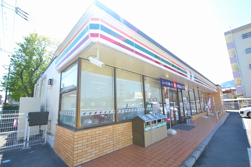 コンビニ　セブンイレブン広島五日市新宮苑店（コンビニ）まで333m