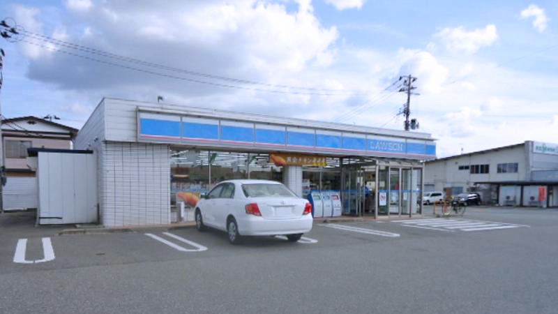 コンビニ　ローソン秋田仁井田店（コンビニ）まで621m