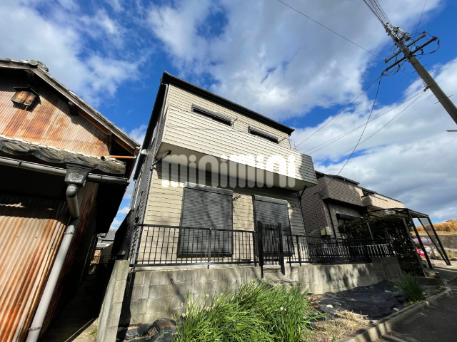 建物外観　南向き日当たり良好