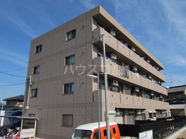 名古屋市中川区本前田町のマンションの建物外観