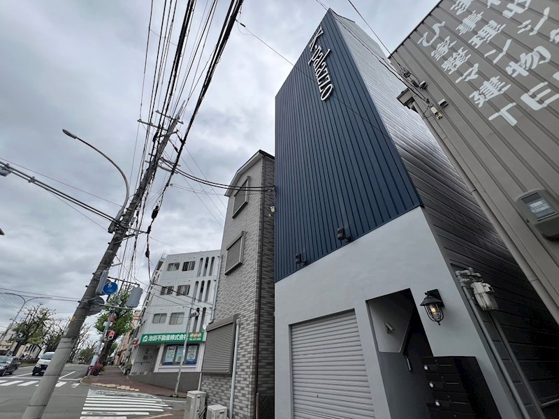 神戸市中央区坂口通のマンションの建物外観