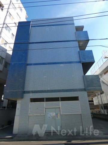 横浜市鶴見区本町通のマンションの建物外観