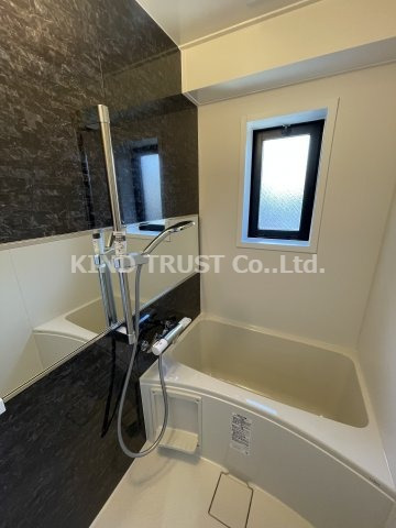 バス・シャワールーム　日々の疲れを癒すお風呂付です