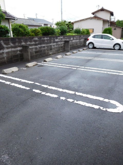 【スカイマンションの駐車場】