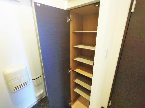 玄関　設備・仕様は号室により異なる為、現況を優先致します。