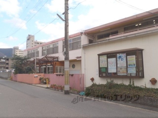 【京都市山科区椥辻封シ川町のアパートの幼稚園・保育園】