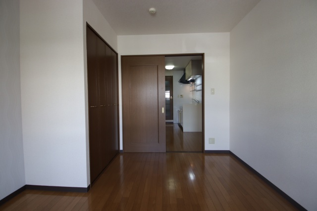 居室・リビング　※別室の参考写真の為、現況優先です。