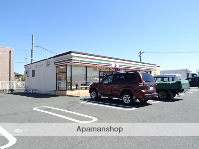 コンビニ　セブンイレブン（コンビニ）まで712m