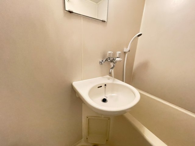 洗面設備　※別部屋参考写真※