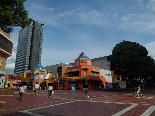 ショッピングセンター　丘の上パティオ（ショッピングセンター）まで550m