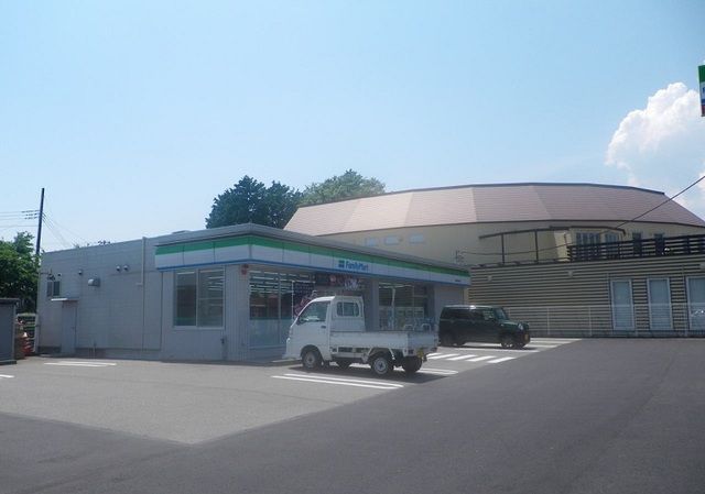 コンビニ　ファミリーマート御殿場新橋南店（コンビニ）まで250m