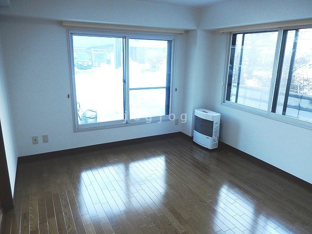 ハウスベルグ_内装_0